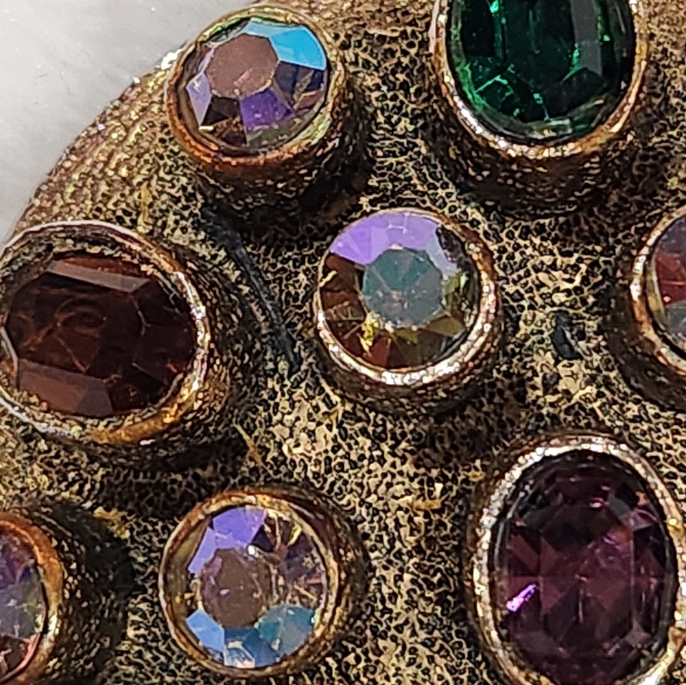 Vintage Brooch with Multicolor Bezel Set Gems - Picture 4 of 6